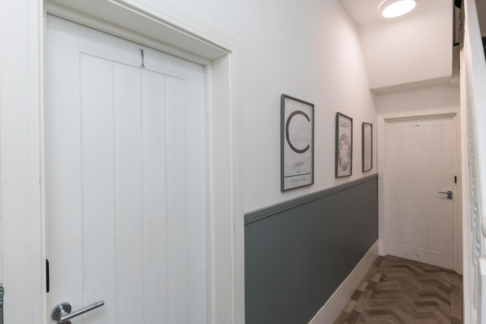 Nottage House Premier Apartments Cardiff Exterior photo