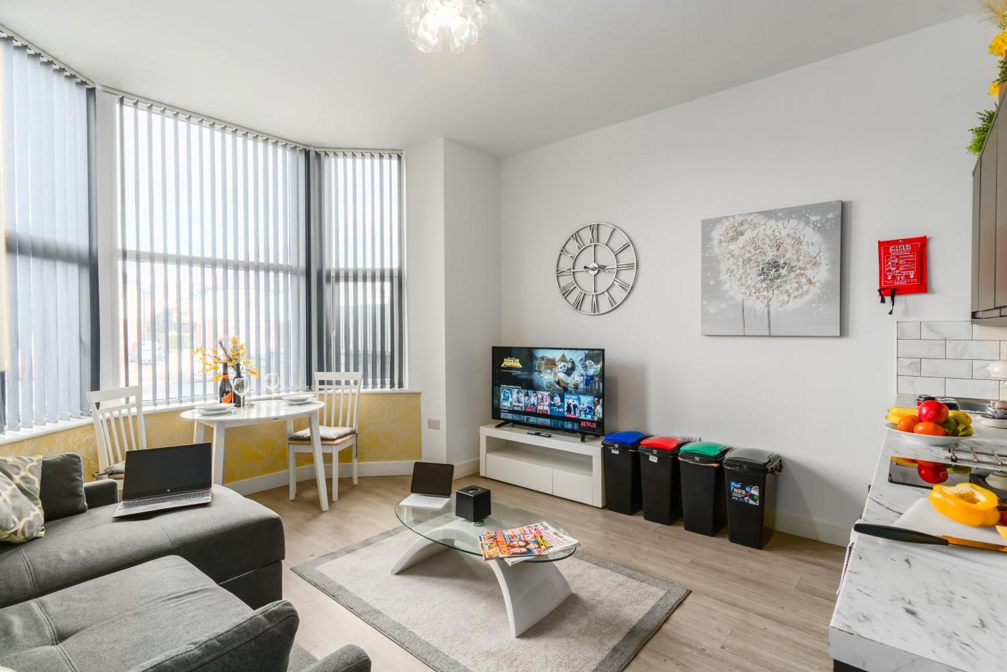 Nottage House Premier Apartments Cardiff Exterior photo