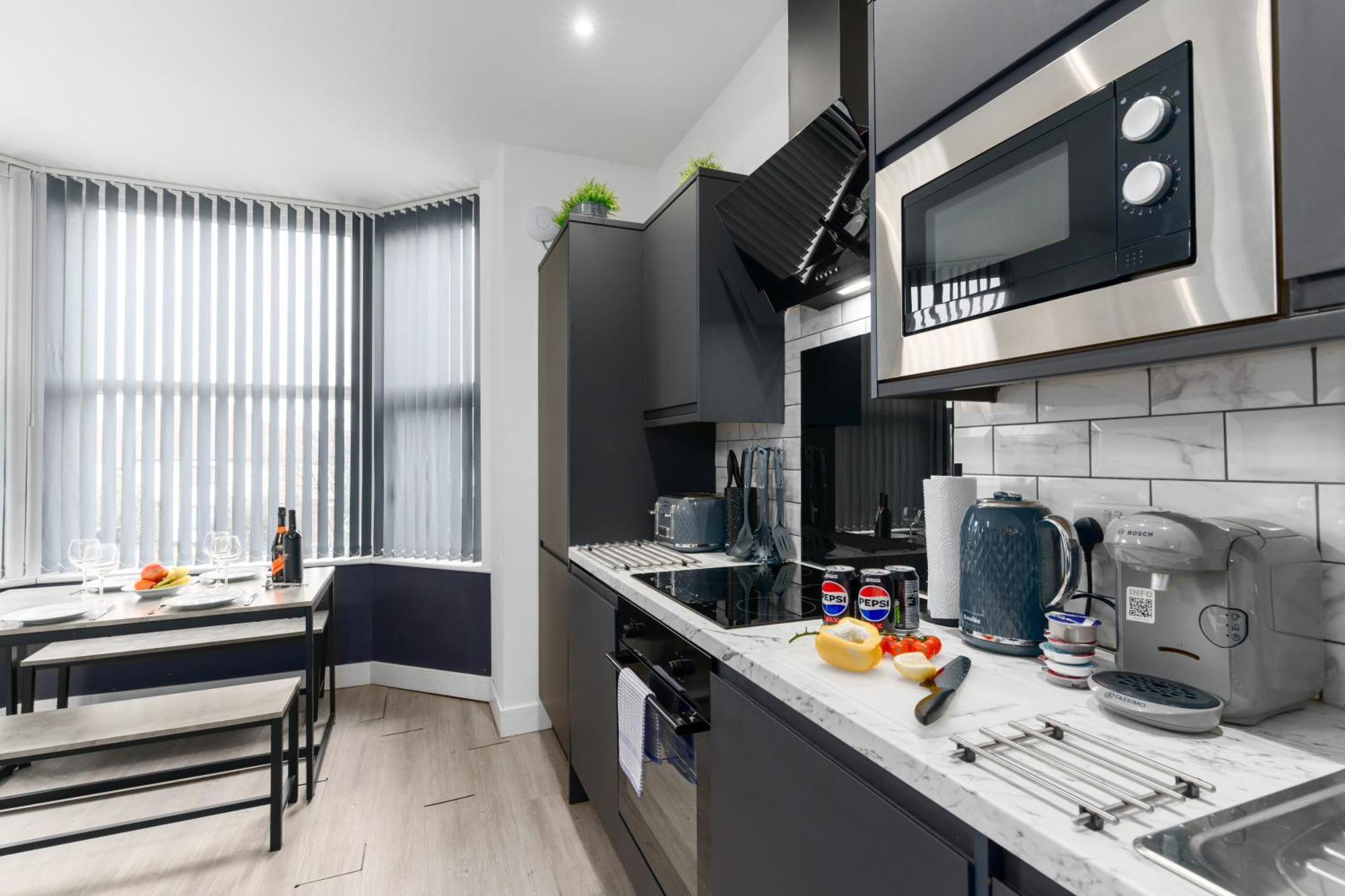 Nottage House Premier Apartments Cardiff Exterior photo