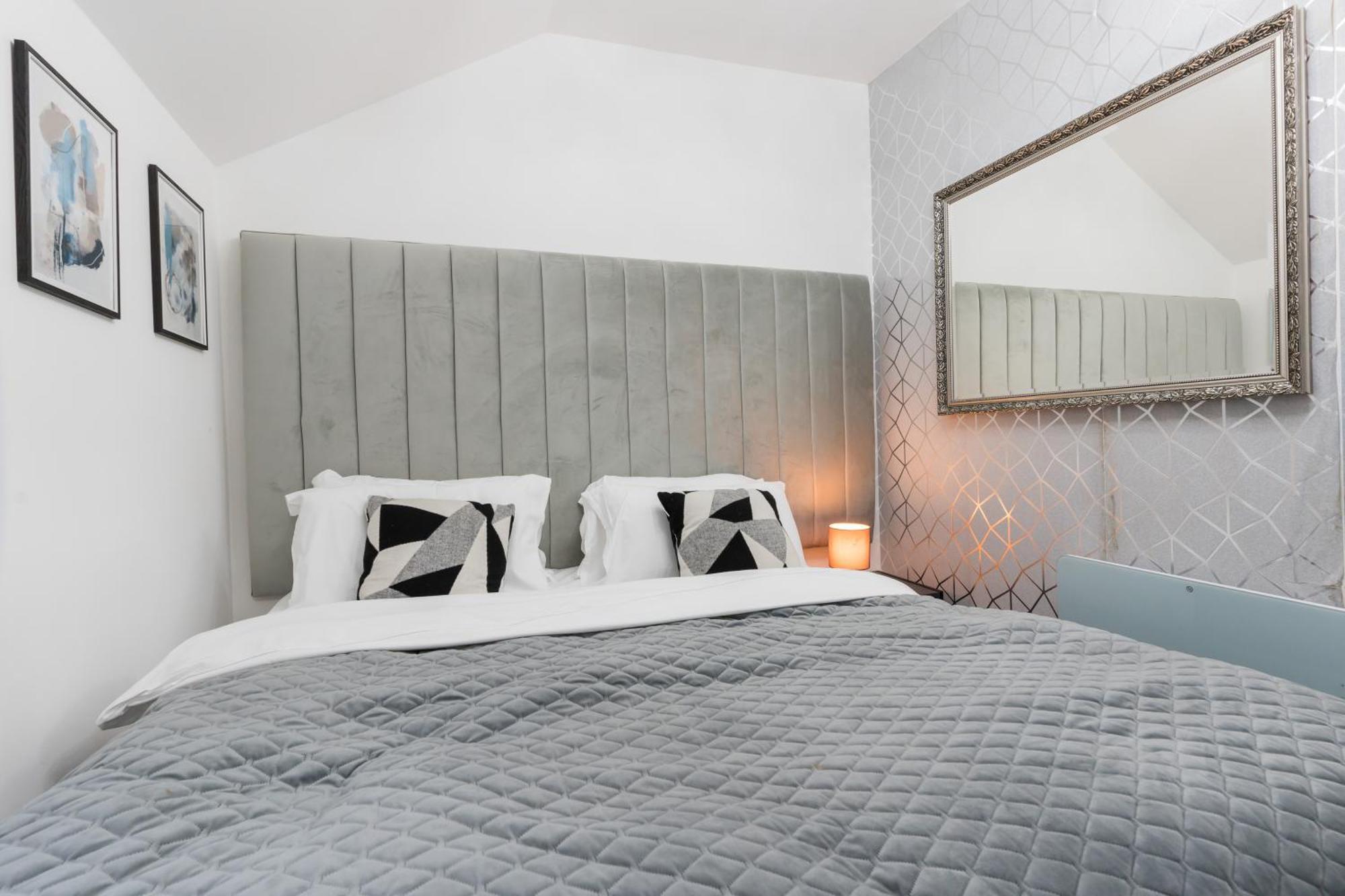 Nottage House Premier Apartments Cardiff Room photo