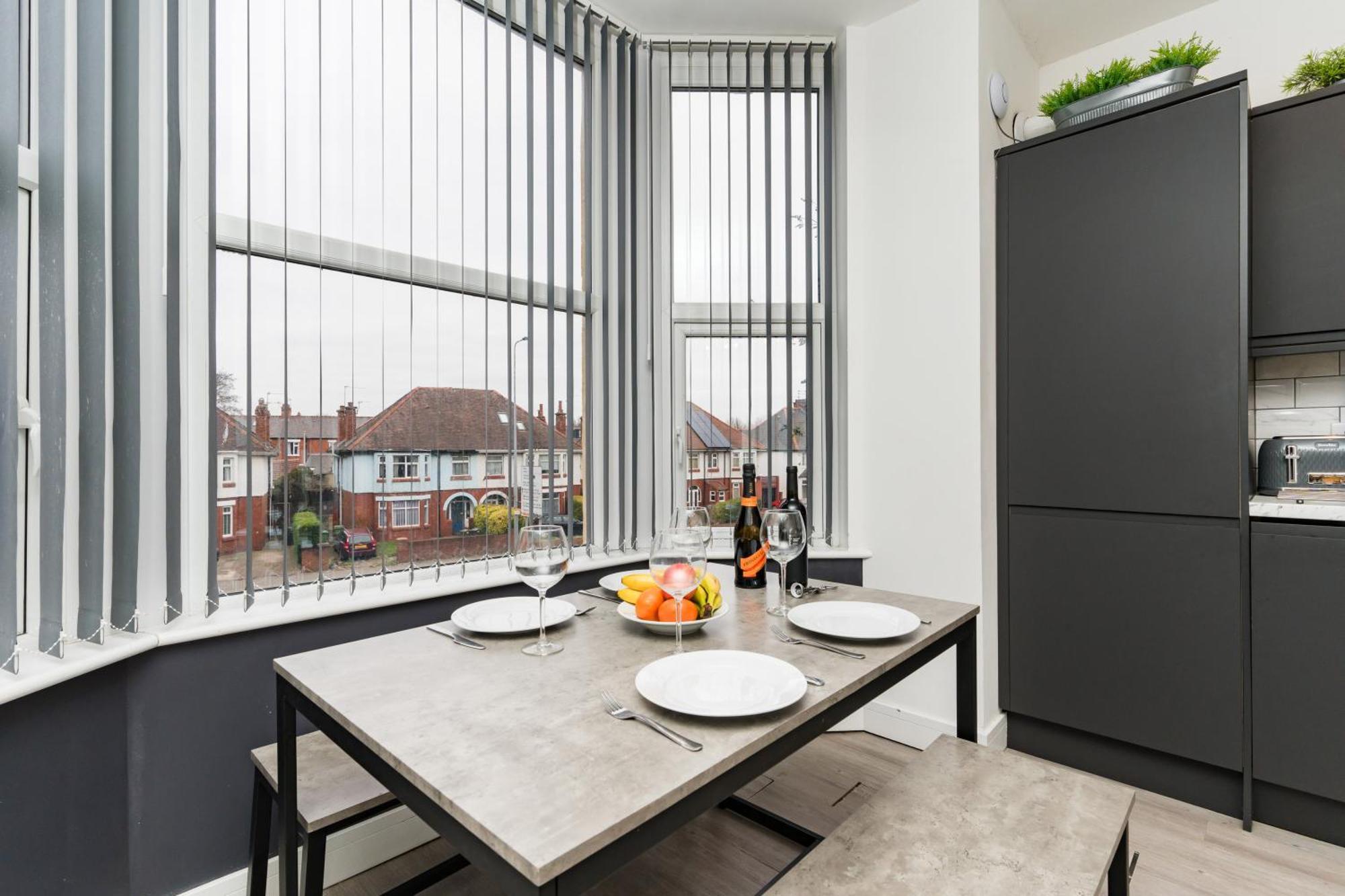 Nottage House Premier Apartments Cardiff Room photo